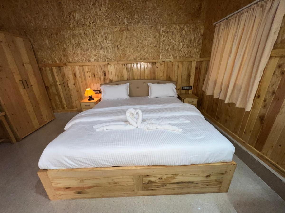 Santanas Wooden Cottages Bogmalo Beach Extérieur photo