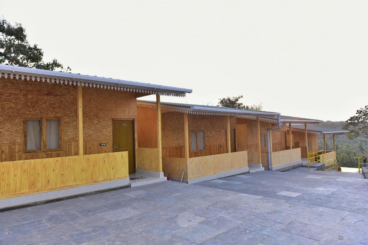 Santanas Wooden Cottages Bogmalo Beach Extérieur photo